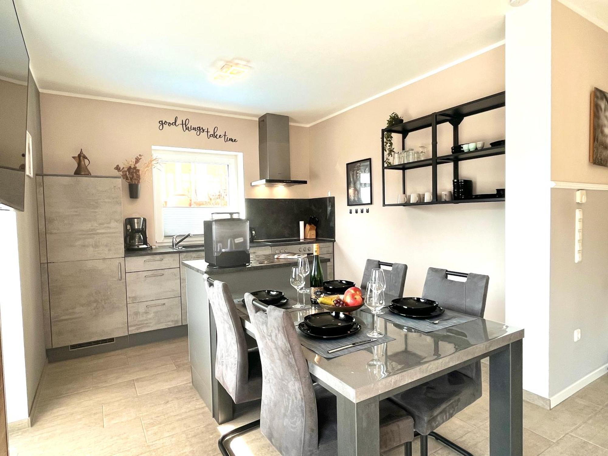 Ferienwohnung Sonnenterrasse, 1-4 Personen, 2 Schlafzimmer, Grosse Terrasse Мюден Экстерьер фото